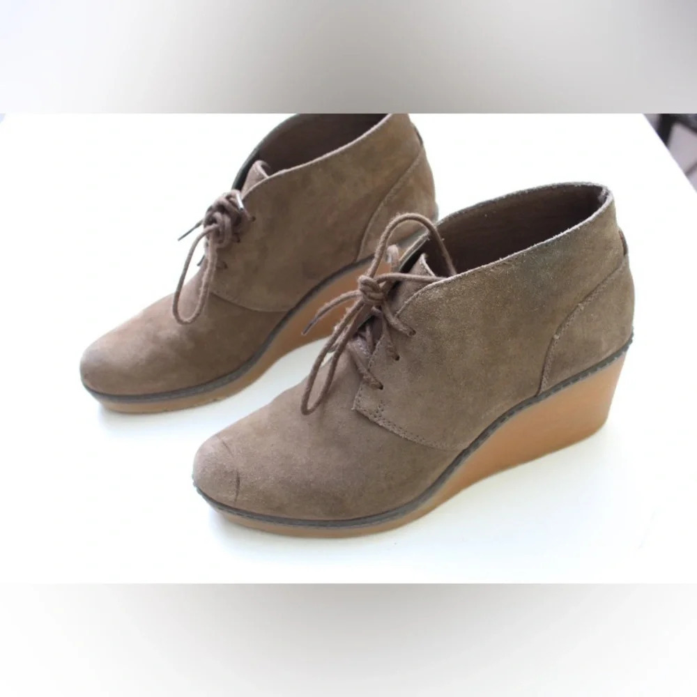 Clarks wedge booties